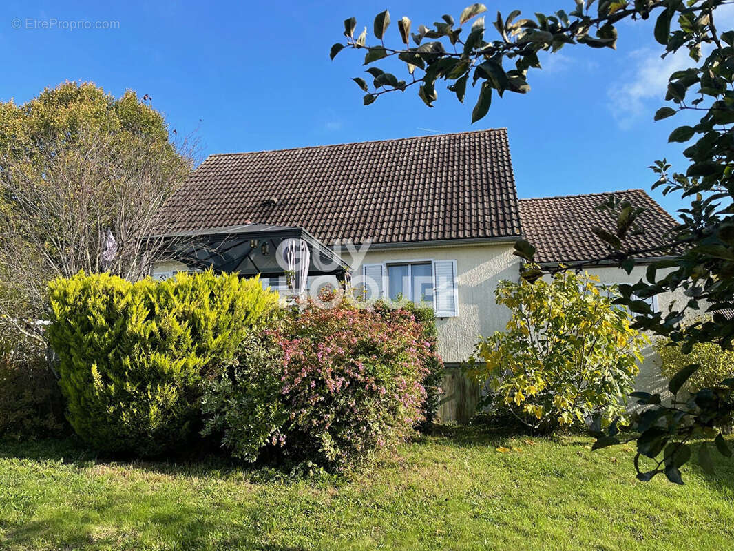 Maison à MALESHERBES
