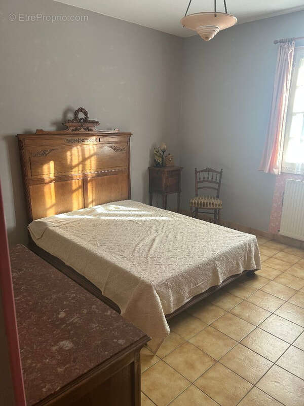 Maison à MOULIETS-ET-VILLEMARTIN