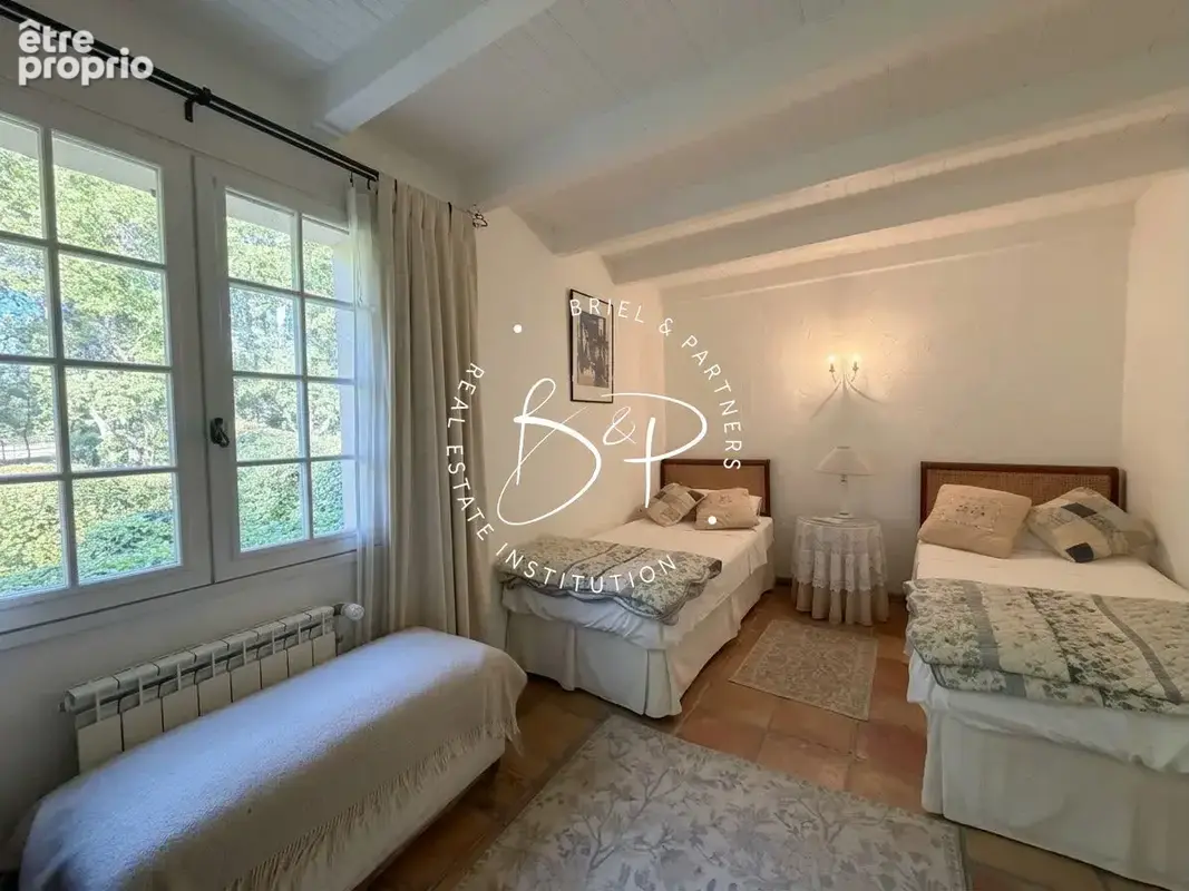 Propriété de plain pied en position dominante 4 chambres - photo 14