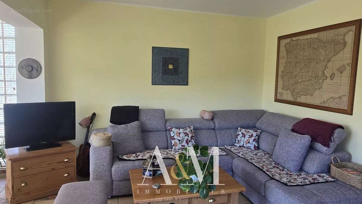 Cournonterral – Maison plain-pied 5 chambres sur grand terrain de 918 m² - photo 9