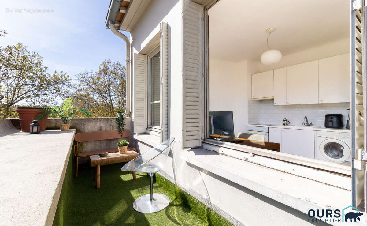 Appartement à PARIS-18E