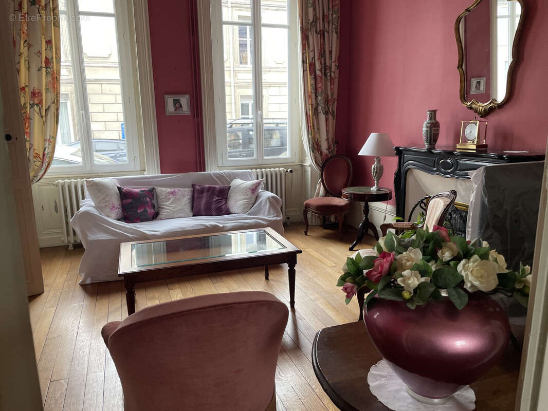 Maison à COGNAC