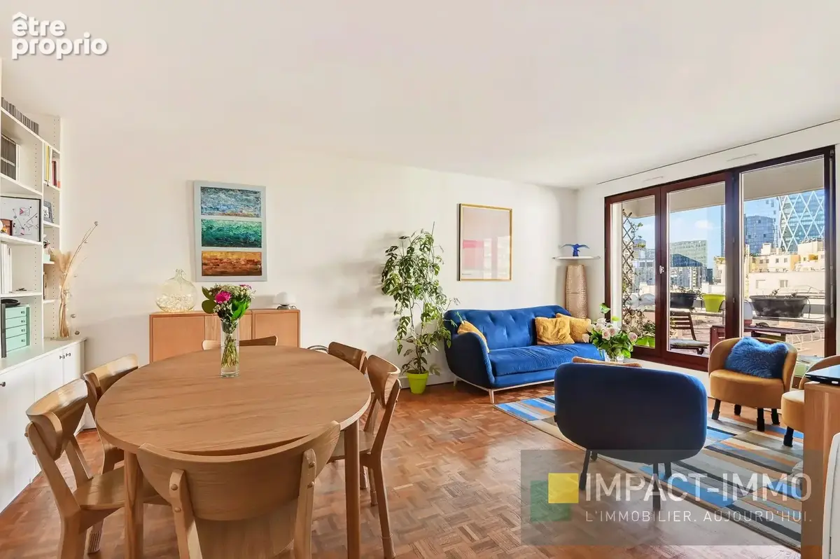 Appartement à COURBEVOIE