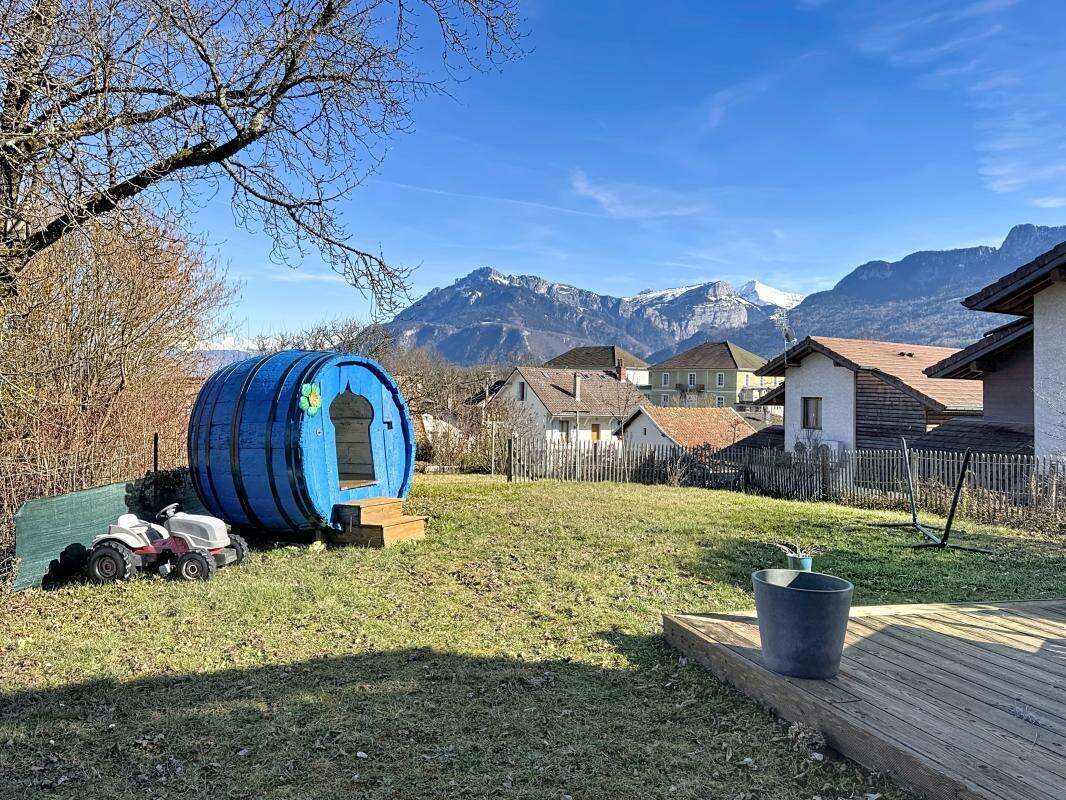 Maison à LA ROCHE-SUR-FORON