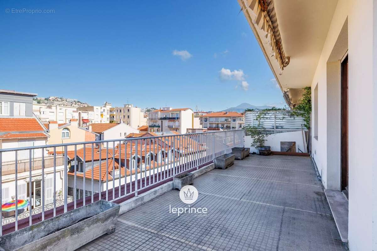 Appartement à NICE