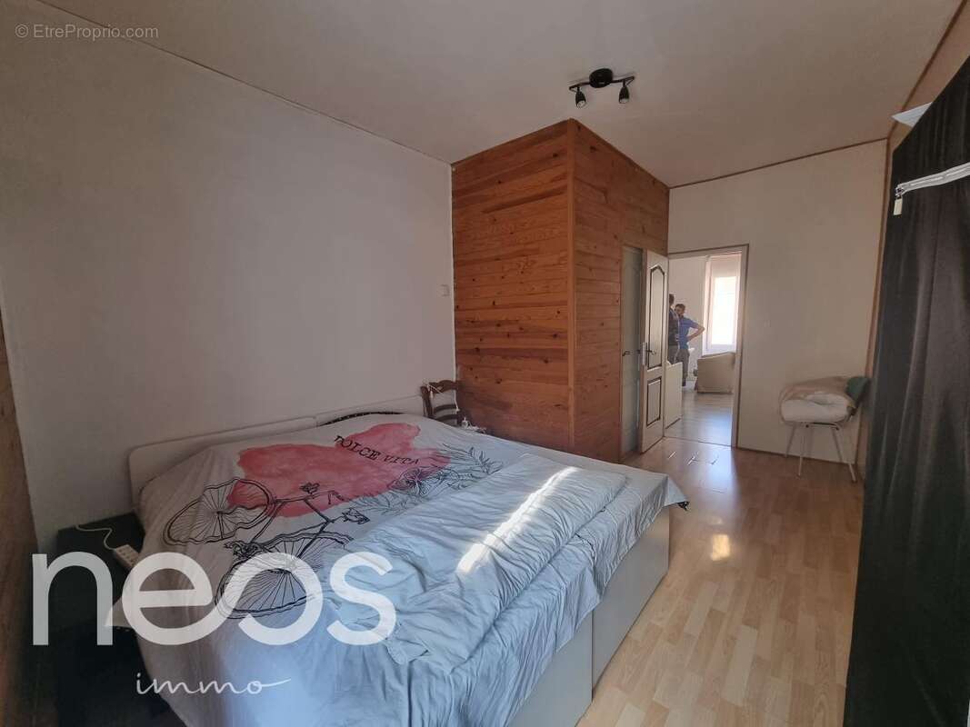 Appartement à CORGOLOIN