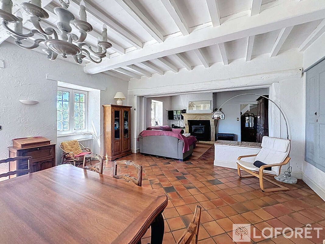 Maison à SAINT-HILAIRE-DE-LA-COTE