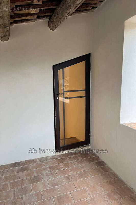 Appartement à LOURMARIN