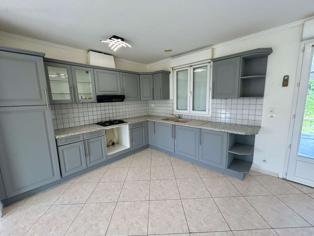 Maison à SAINT-DENIS-DE-PILE