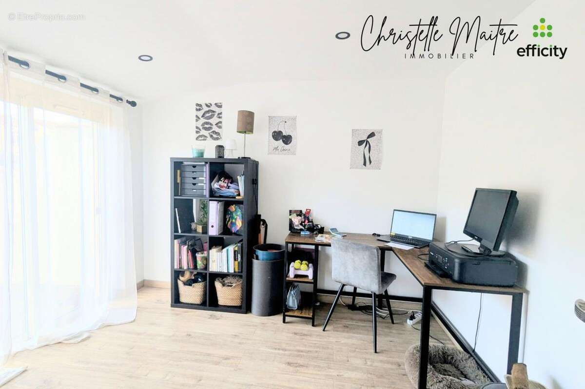 Maison à SAINT-MARTIN-DE-CRAU