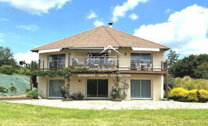 Maison à CHATELLERAULT