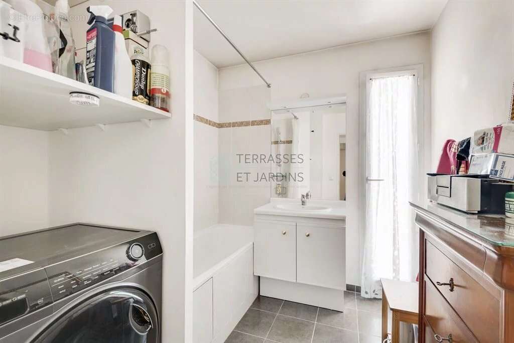 Appartement à LA COURNEUVE