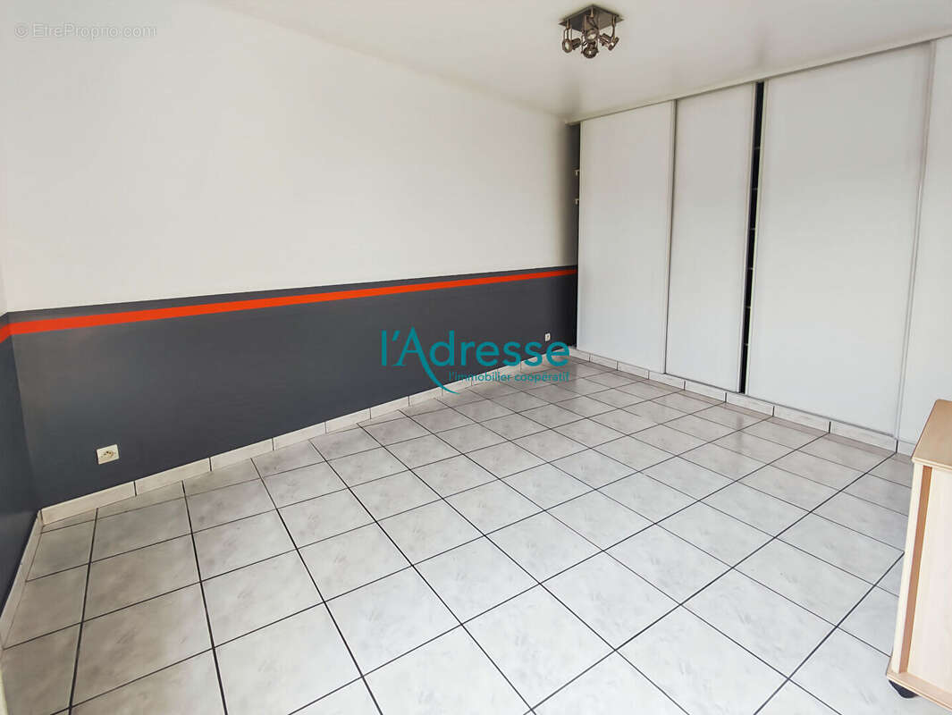 Maison à MONTREVAULT