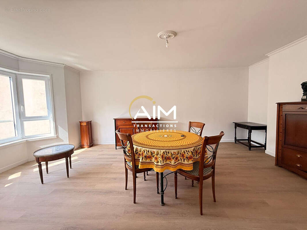 Tours Saint ELOI - Appartement avec Balcon et Garage - photo 2