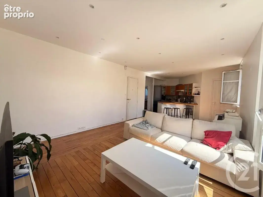 Appartement 4 pièces 61 m² à vendre à Montreuil (93100) - photo 2