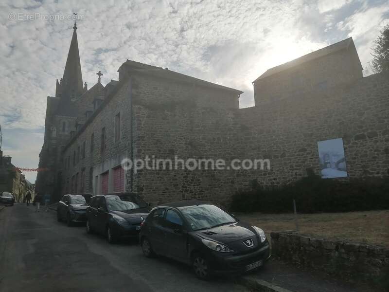Appartement à BECHEREL