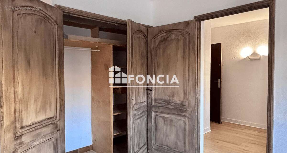 Appartement à LA LONDE-LES-MAURES