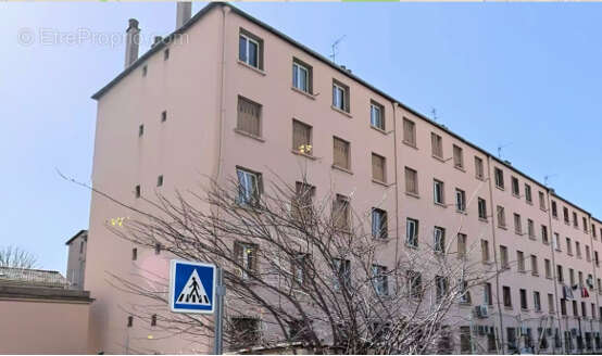 Appartement à MARSEILLE-14E