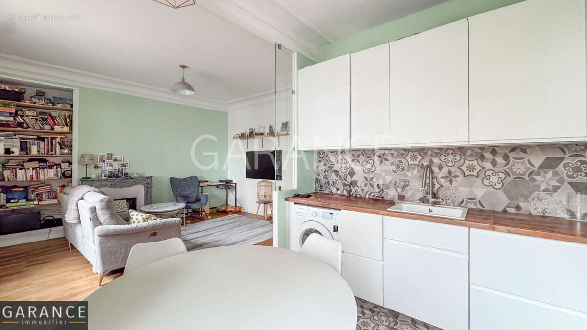 Appartement à PARIS-12E