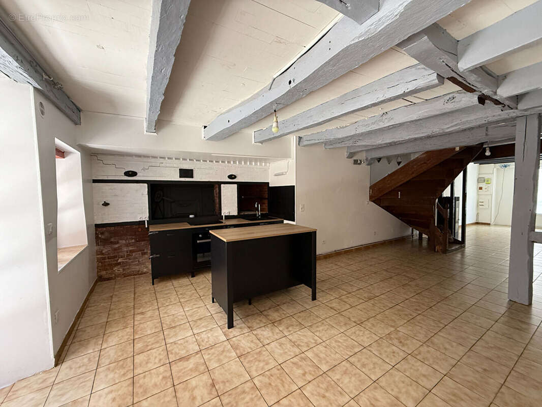Maison de ville à Port de Penne avec cour - photo 5