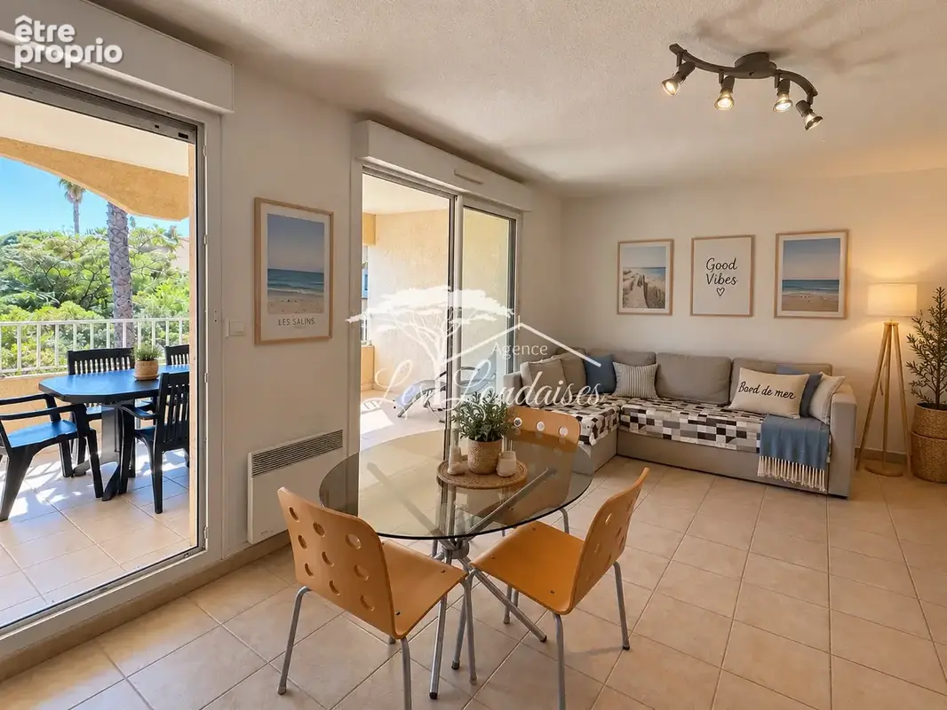 Photo Appartement à La Londe-Les-Maures au prix de 399 000€