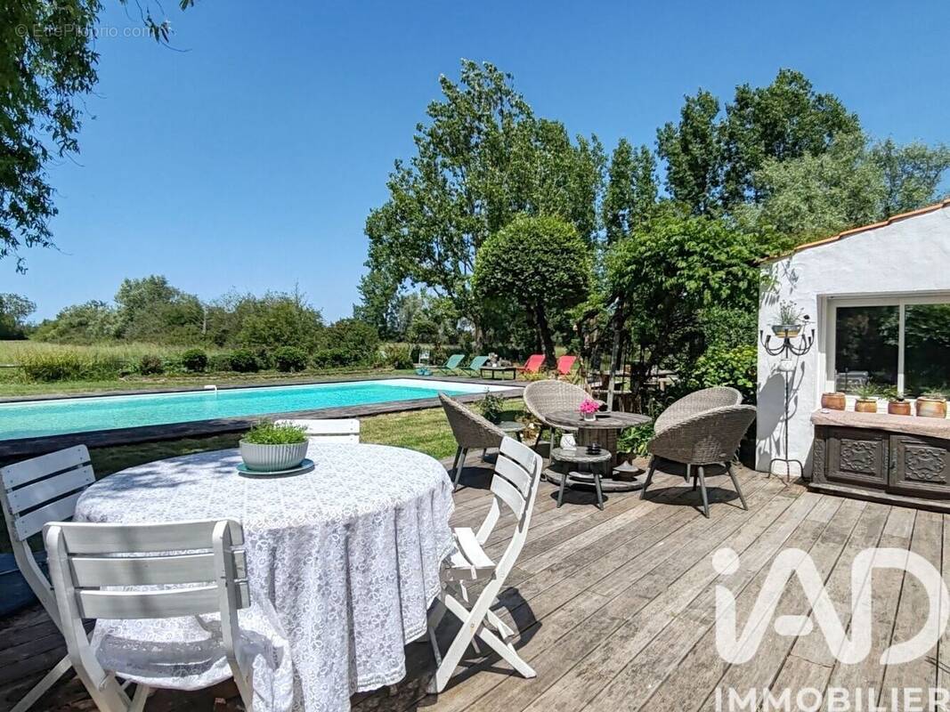 Photo 1 - Maison à LE PERRIER