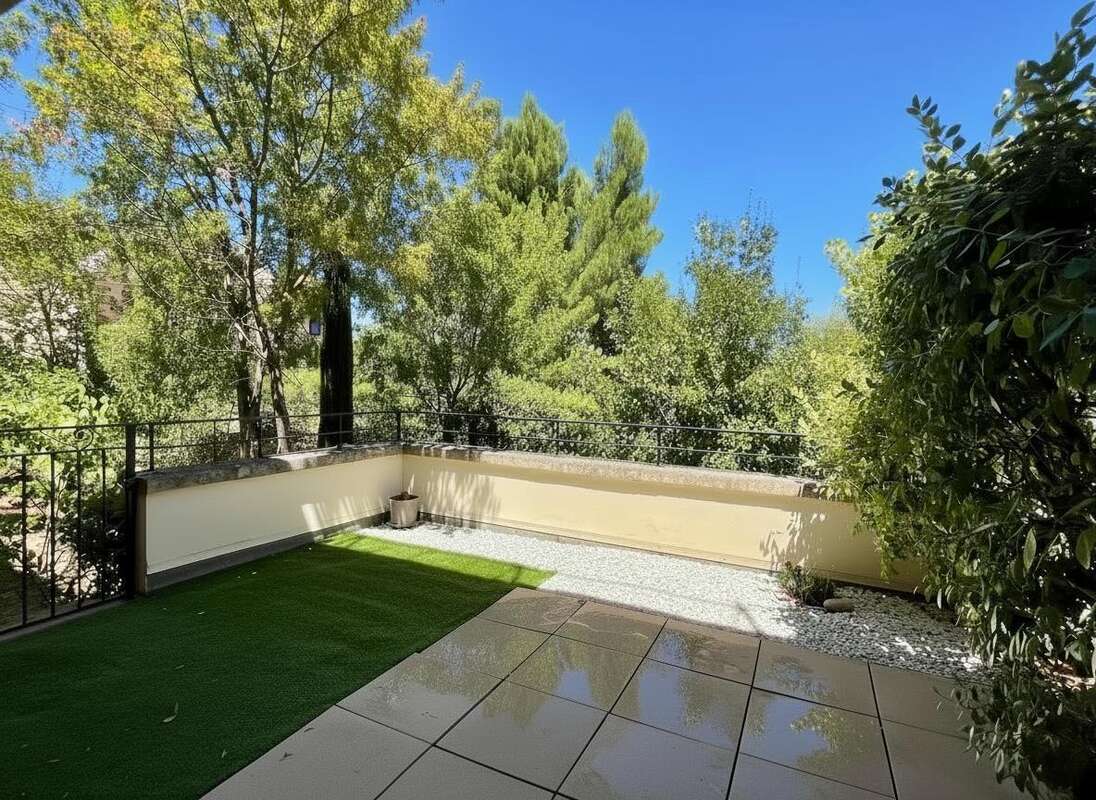 Appartement à MALLEMORT