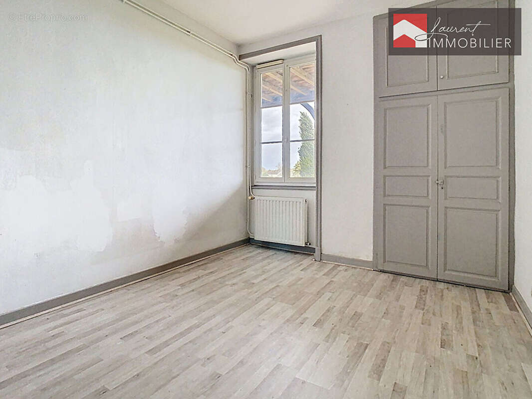 Maison à PONT-DE-VAUX