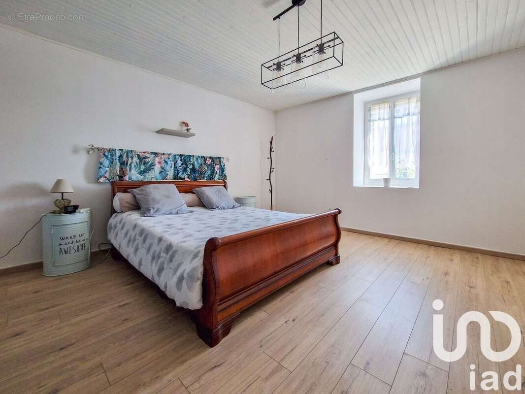 Maison 220 m² à Pommier-De-Beaurepaire  - photo 9