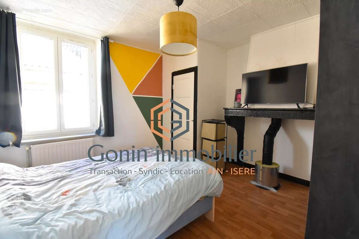 Maison de 98m2 et une grange à rénover - photo 8