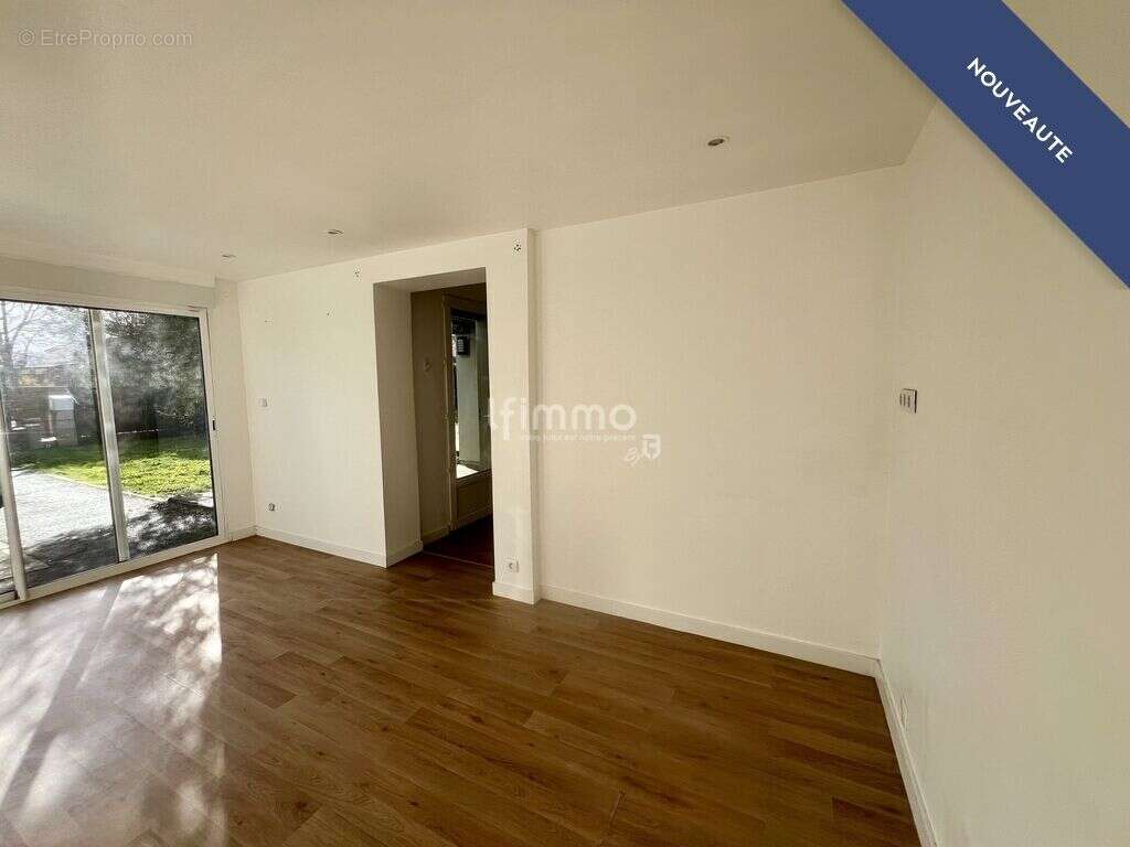 Maison à VILLENAVE-D&#039;ORNON