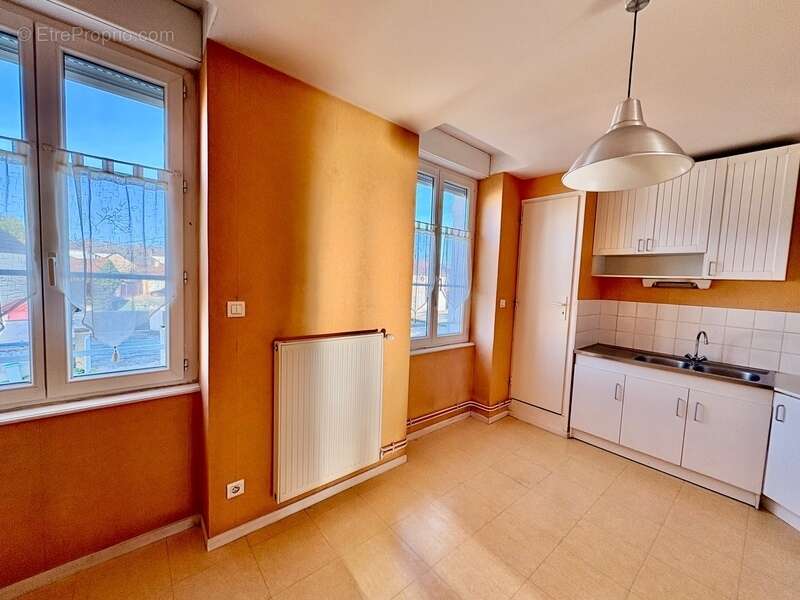 Appartement à GUEUGNON