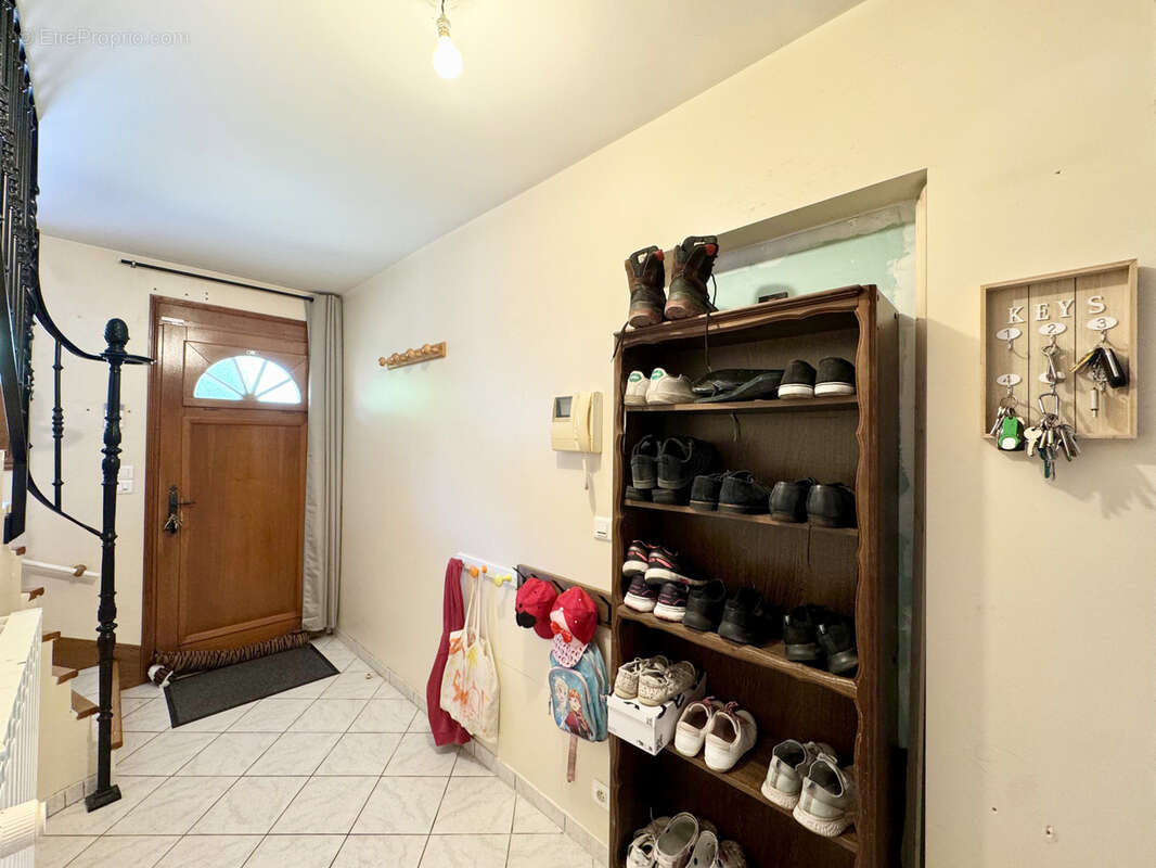 Maison à COULOMMIERS