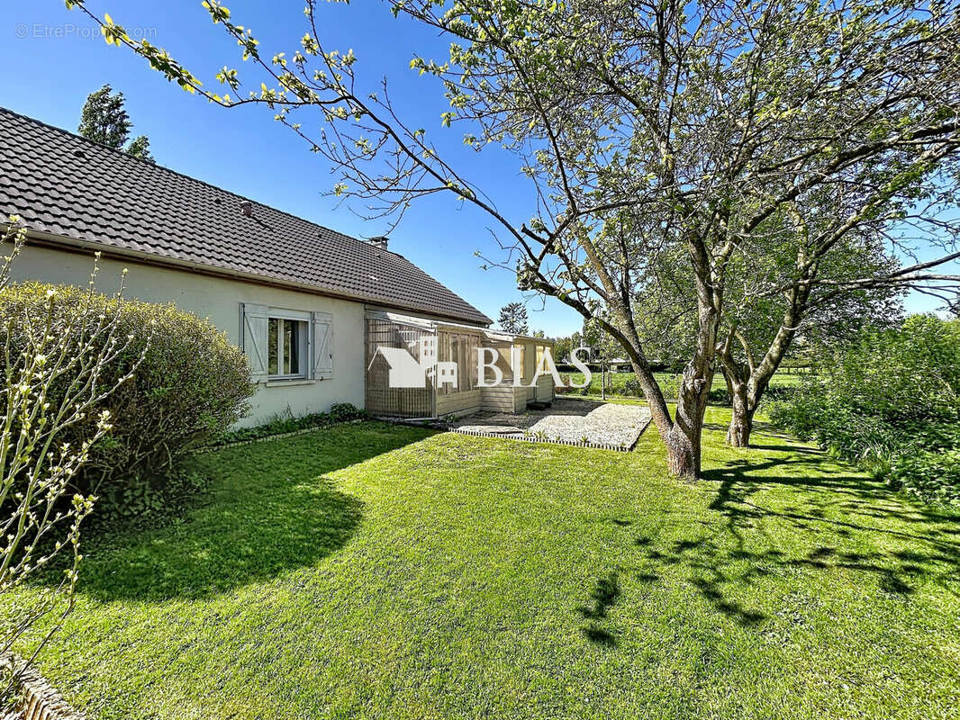Maison à SAINT-SAENS