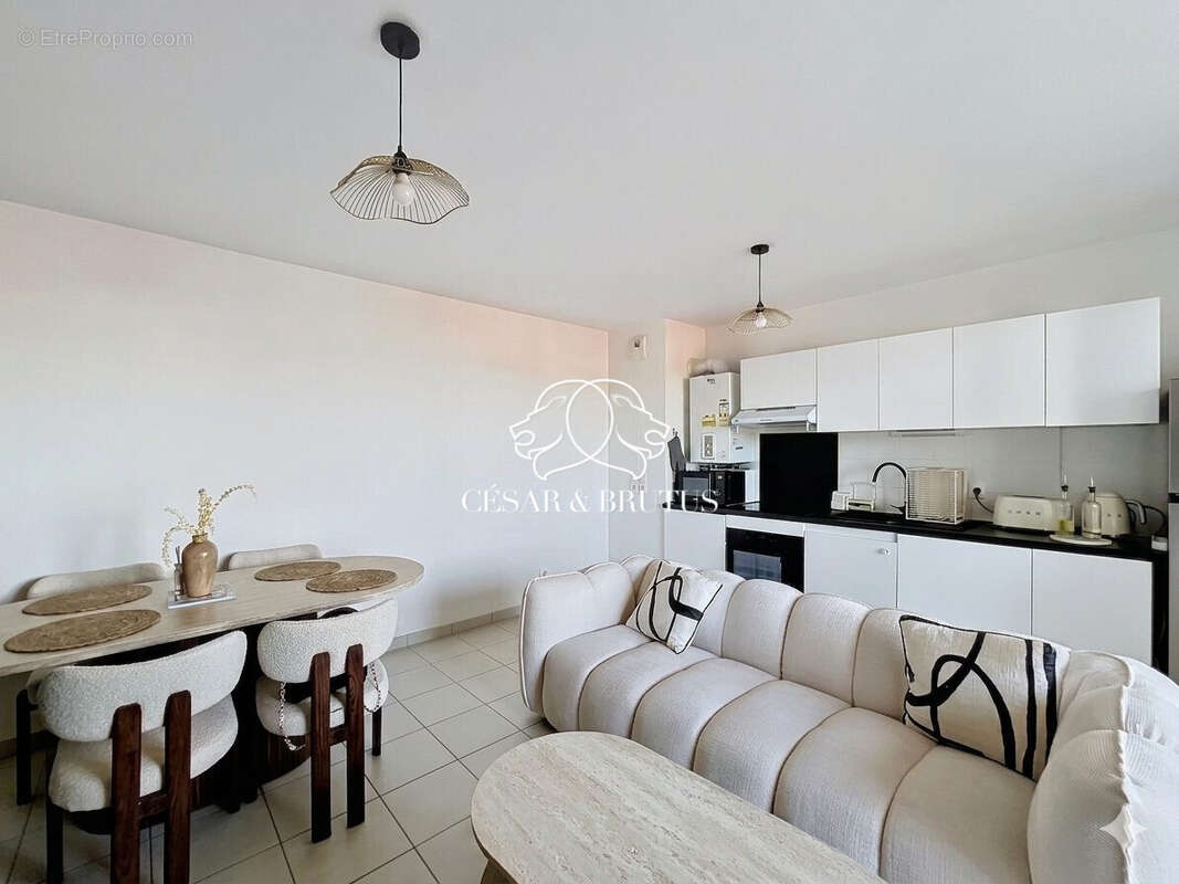 Appartement 55 m² à Venissieux  - photo 5