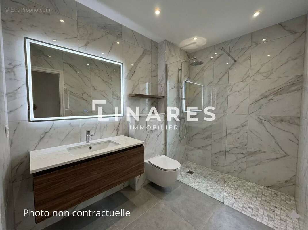 Appartement à MARSEILLE-7E