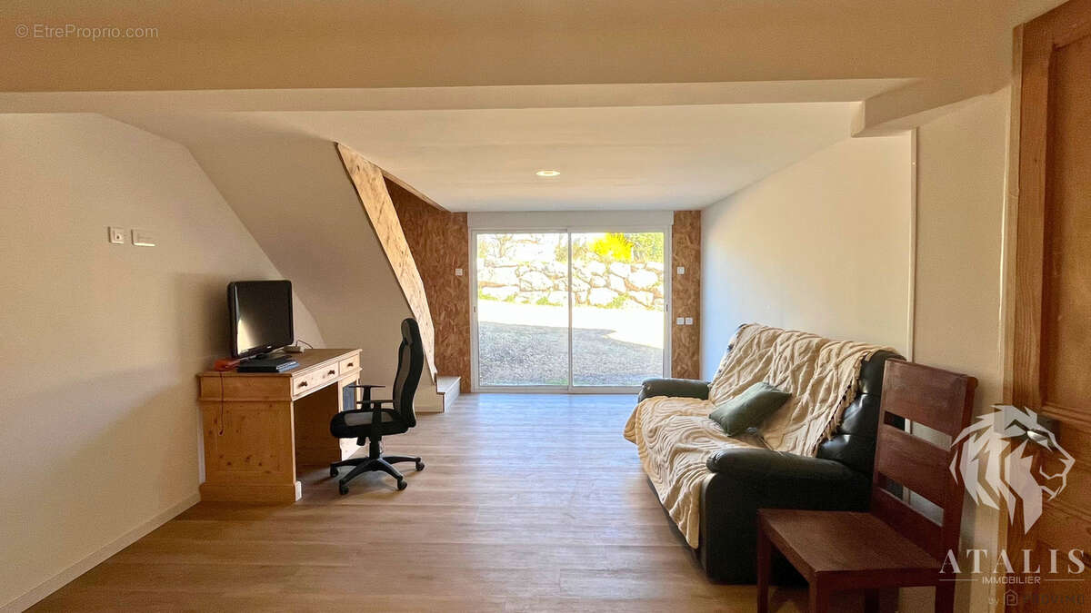 Maison à SAINT-JUST-DE-CLAIX