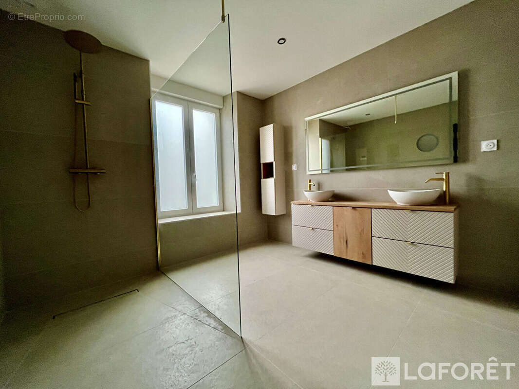 Maison à THAON-LES-VOSGES