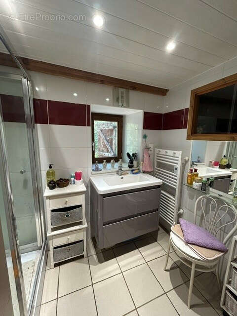 Propriété en Pierre 90m2 avec dépendances à VANOSC - photo 7