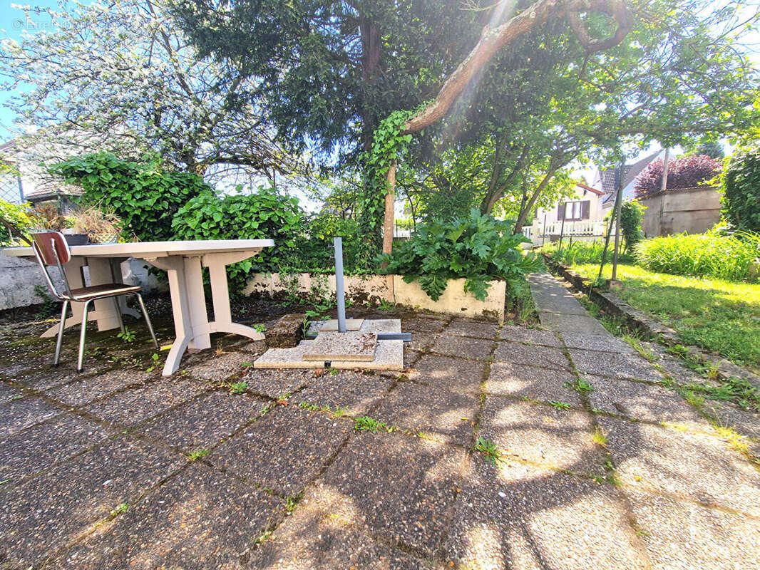 Maison à MONTIGNY-LES-CORMEILLES