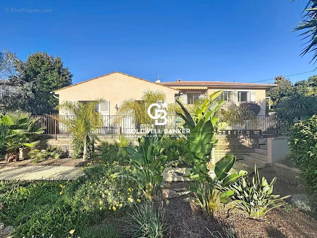 Maison à SAINT-RAPHAEL