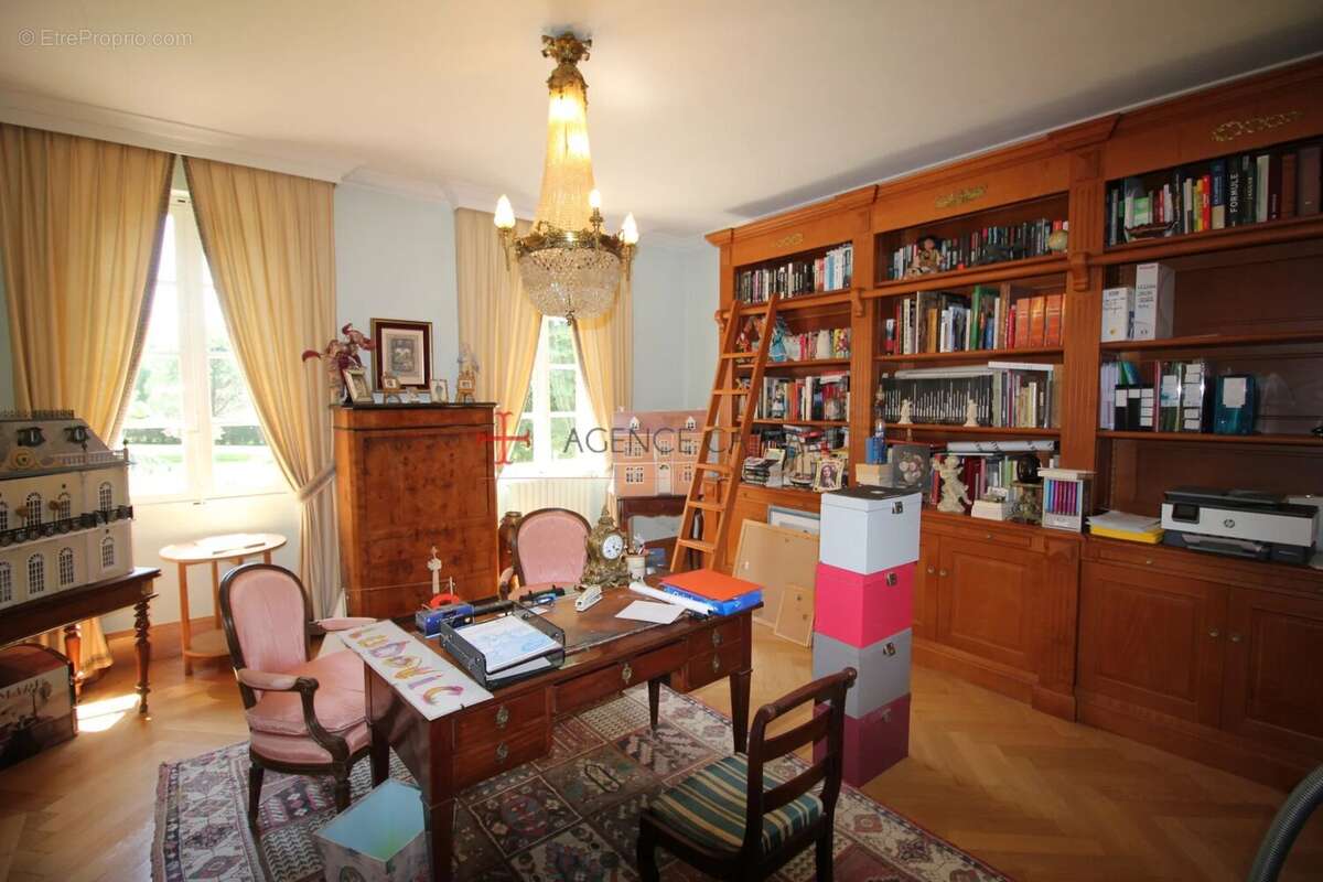 Maison de Maître à SAINT JUERY - photo 4