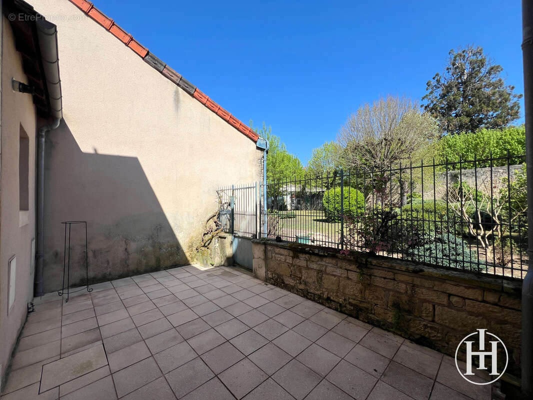 Appartement à SAINT-AMAND-MONTROND