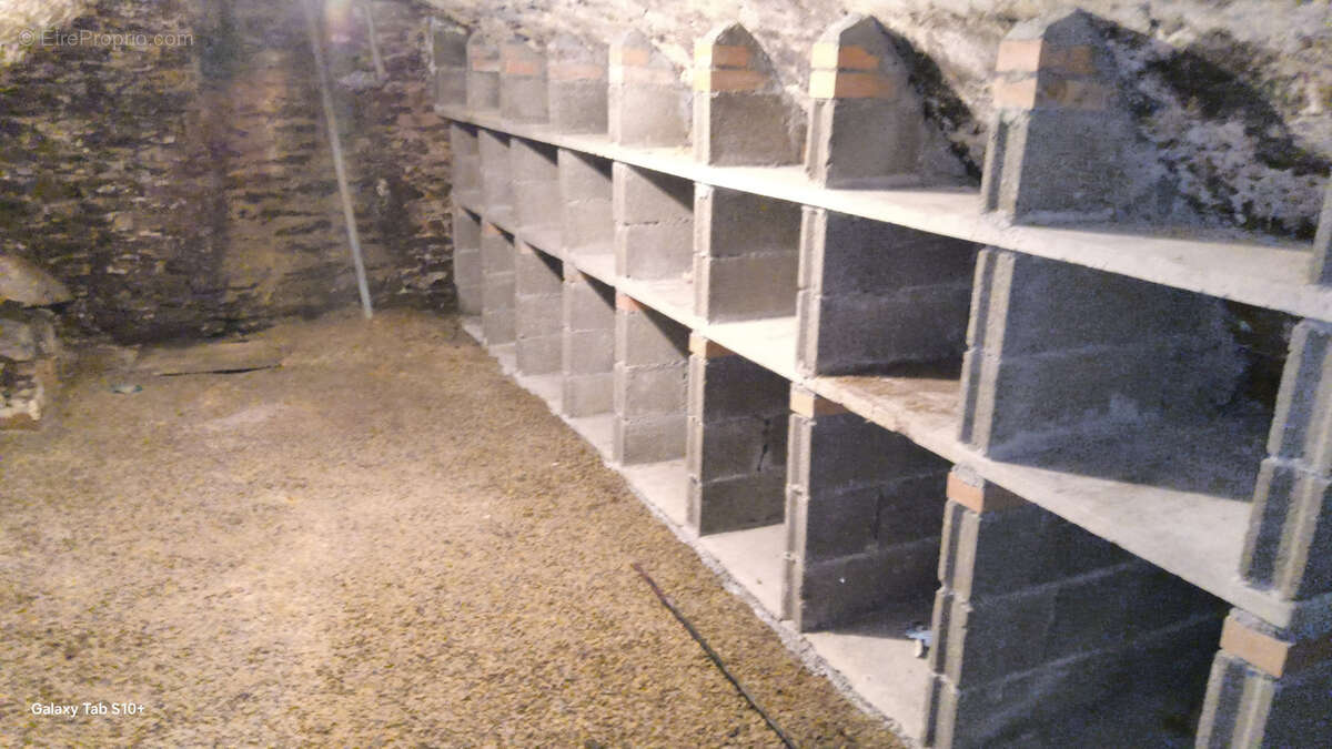 Maison à MAGNAC-BOURG