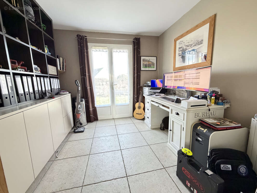 Maison à JOUE-L&#039;ABBE