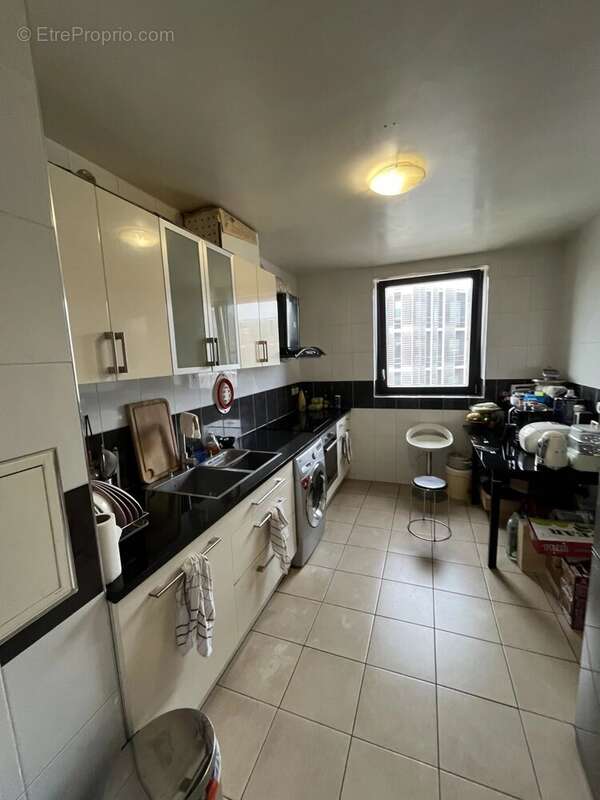Appartement à PARIS-19E