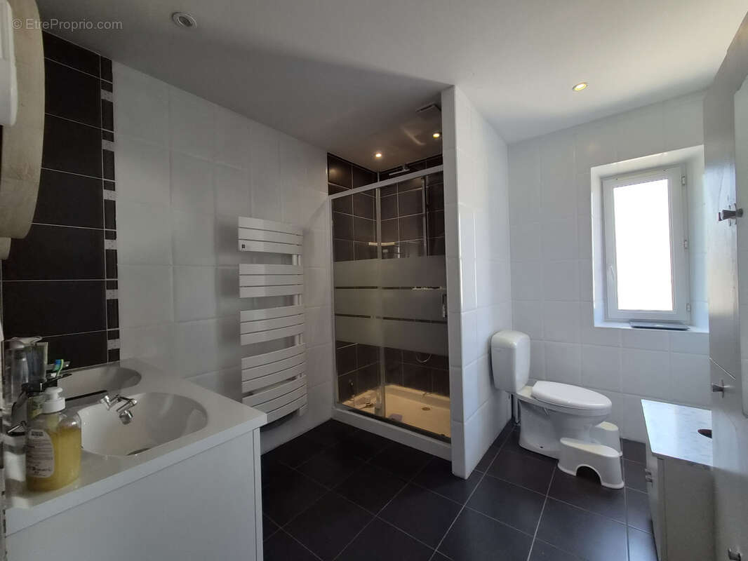 Maison et dépendance - photo 16