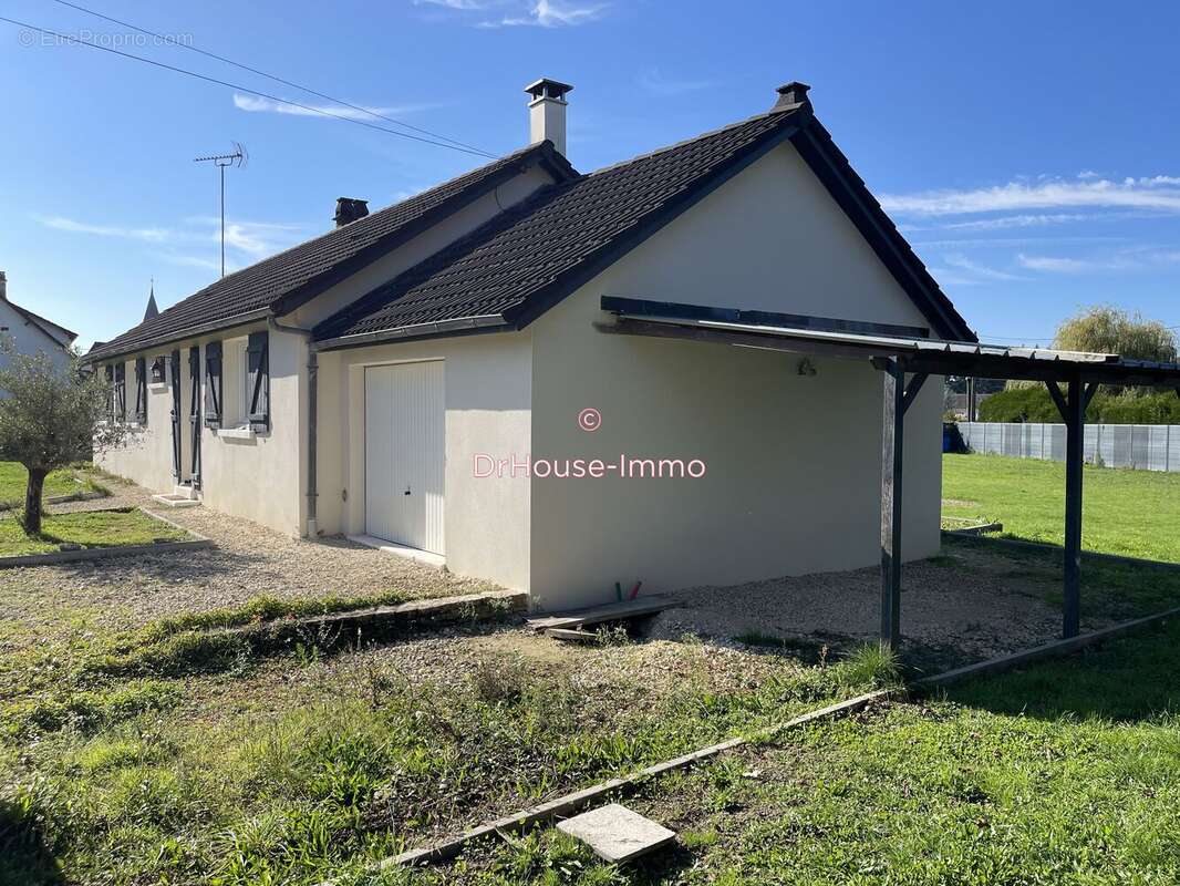 Maison à LES CHOUX