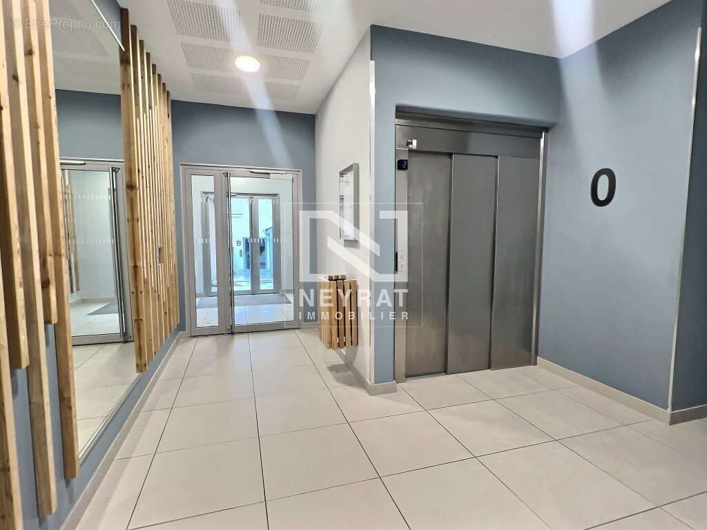 Appartement à CHENOVE