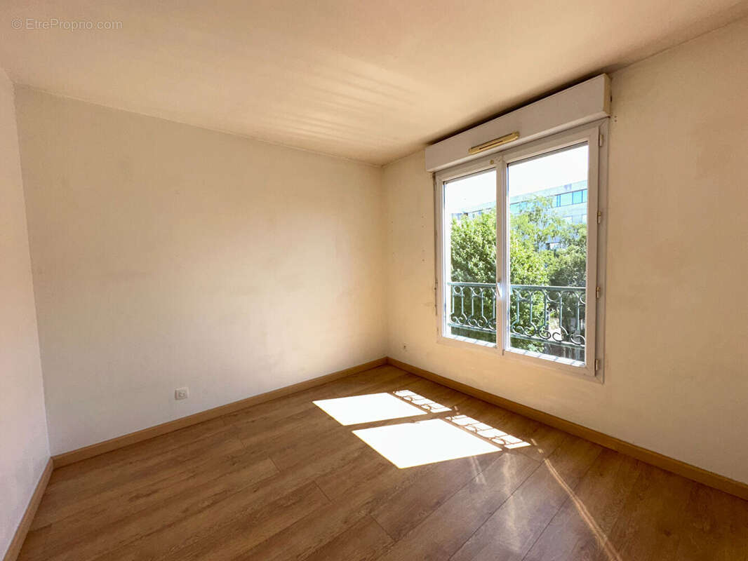 Appartement à MONTROUGE